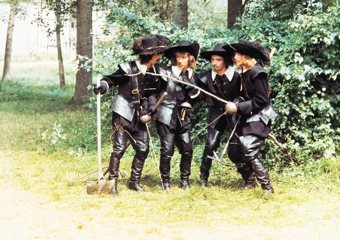 Štyria sluhovia a štyria mušketieri (Les quatre Charlots mousquetaires), 1974 - fotogaléria