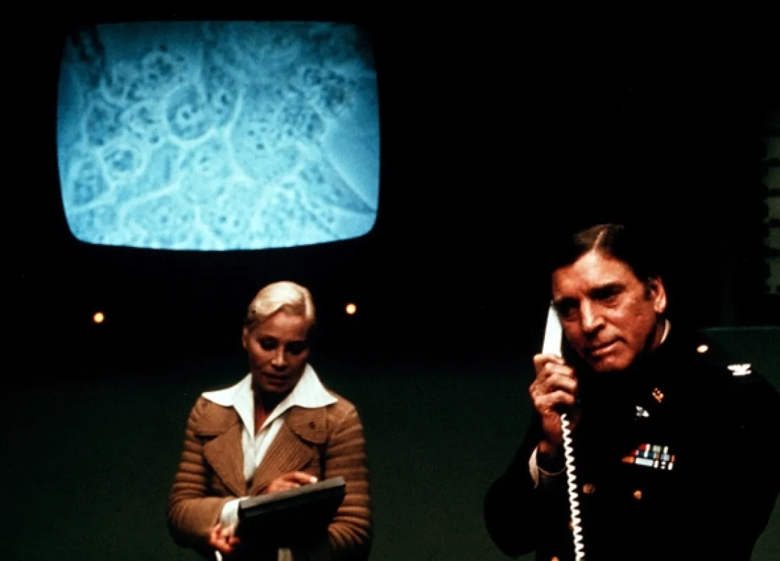 Prejazd Cassandra (The Cassandra Crossing), 1976 - fotogaléria