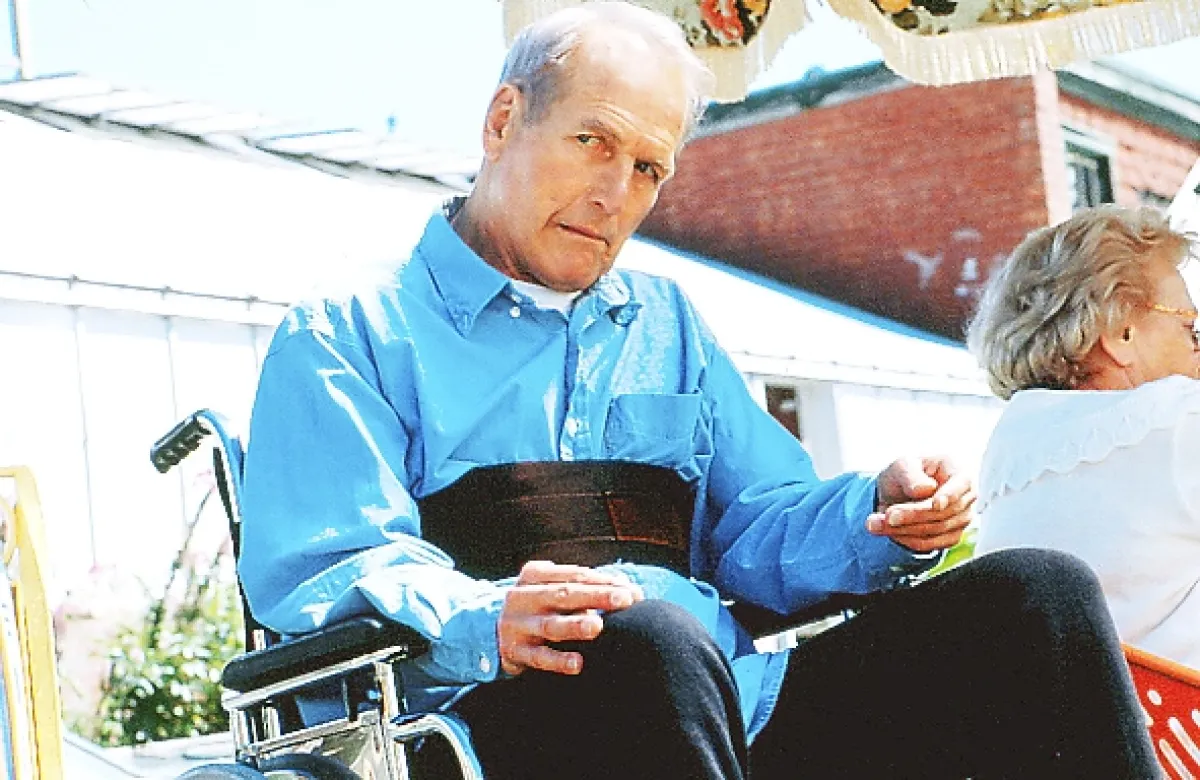 Balík peňazí, 2000 - fotogaléria