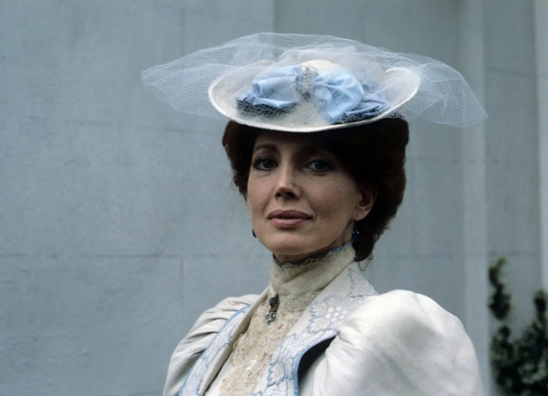 Dobrodružství Sherlocka Holmese (A Scandal in Bohemia), 1984 - fotogaléria