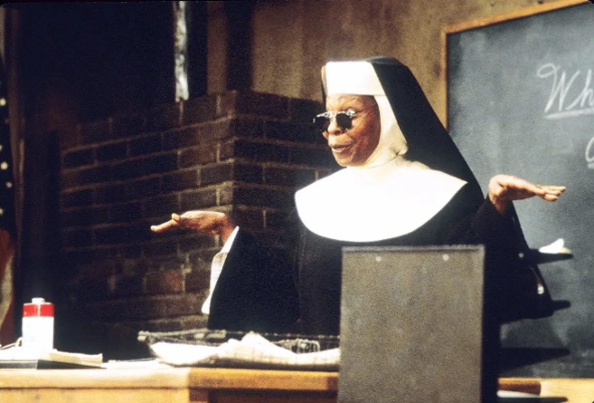 Sestra v akcii 2: Opäť v habite (Sister Act 2: Back in the Habit), 1993 - fotogaléria