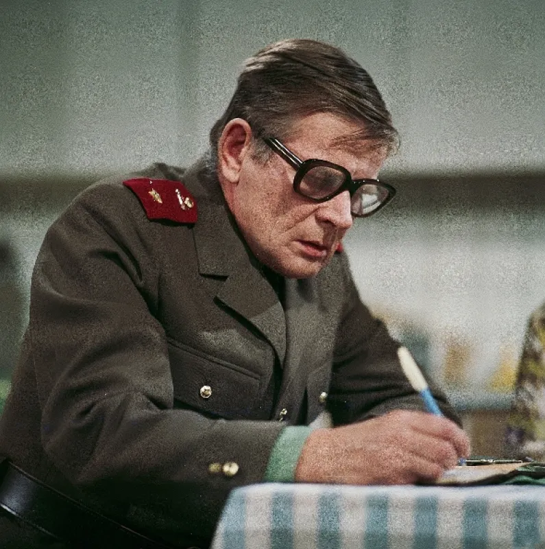 Každý má svoj tieň, 1980 - fotogaléria