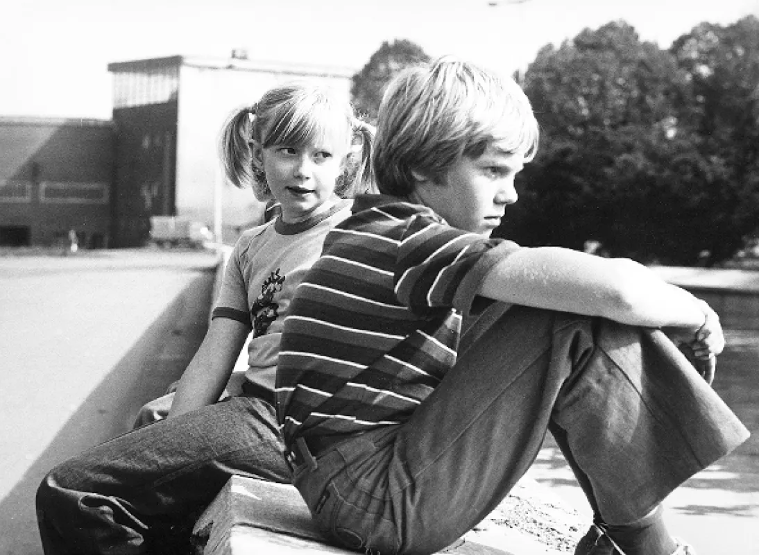 Neohlížej se, jde za námi kůň (NEOHLIZEJ SE, JDE ZA NAMI KUN), 1979 - fotogaléria