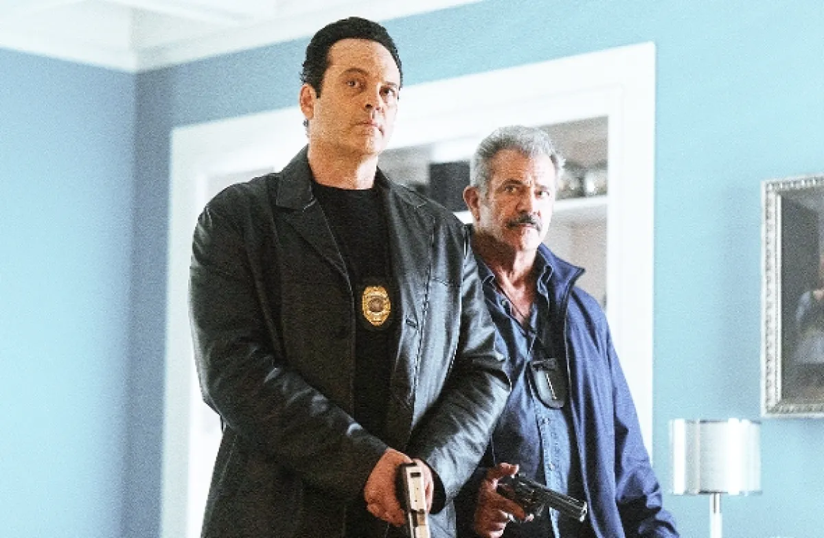 Na špatné straně (DRAGGED ACROSS CONCRETE), 2018 - fotogaléria