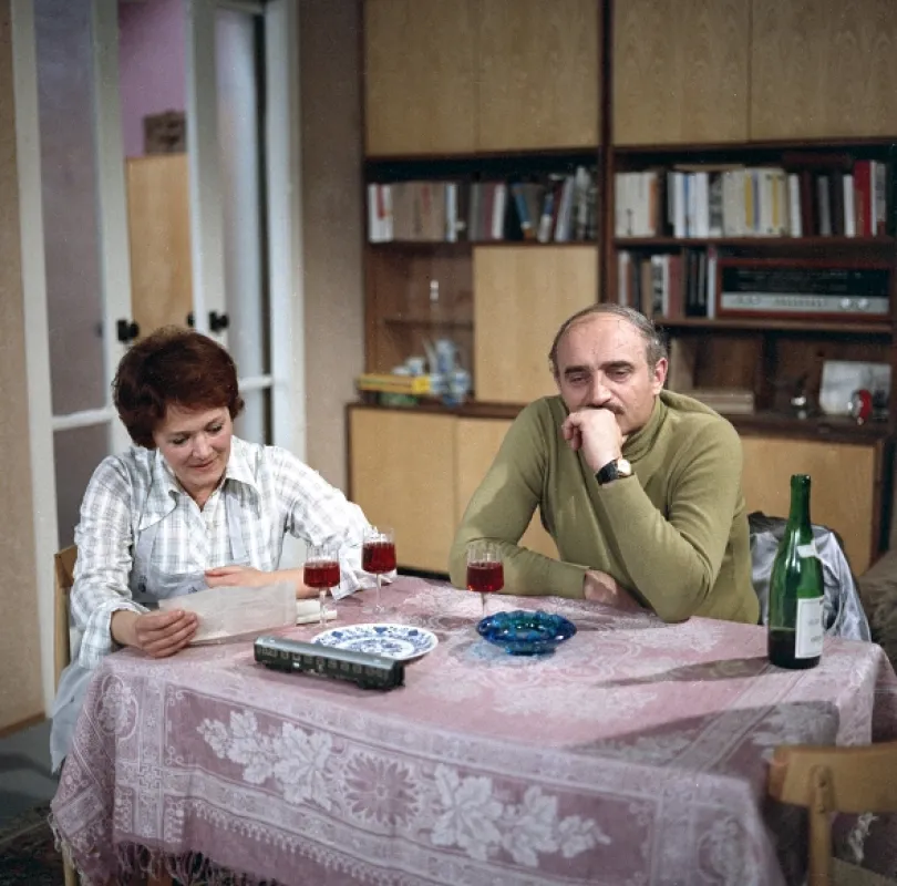 Kam uhnúť očami, 1977 - fotogaléria