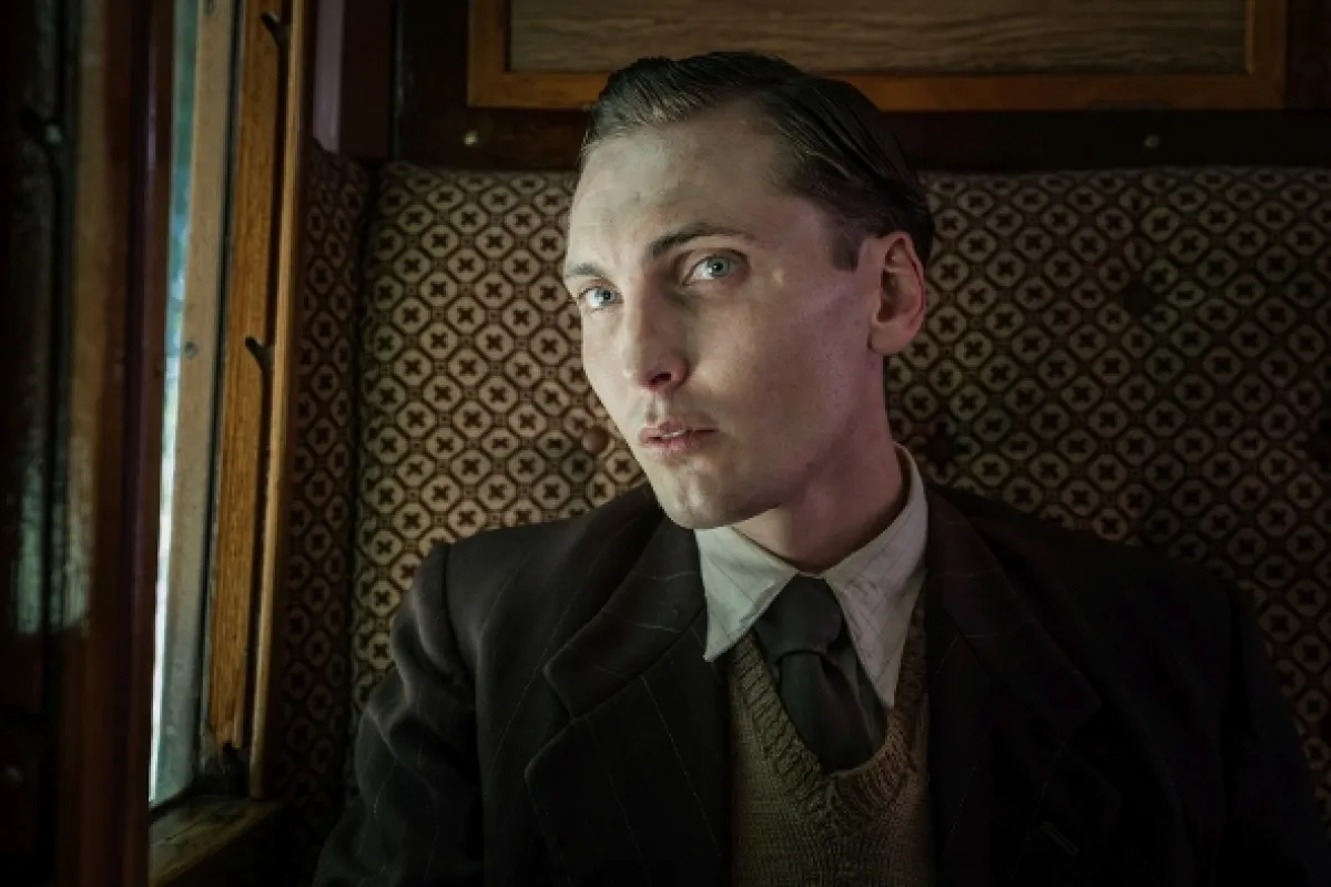 Agatha Christie: Vraždy podle abecedy (Agatha Christie’s The ABC Murders), 2018 - fotogaléria