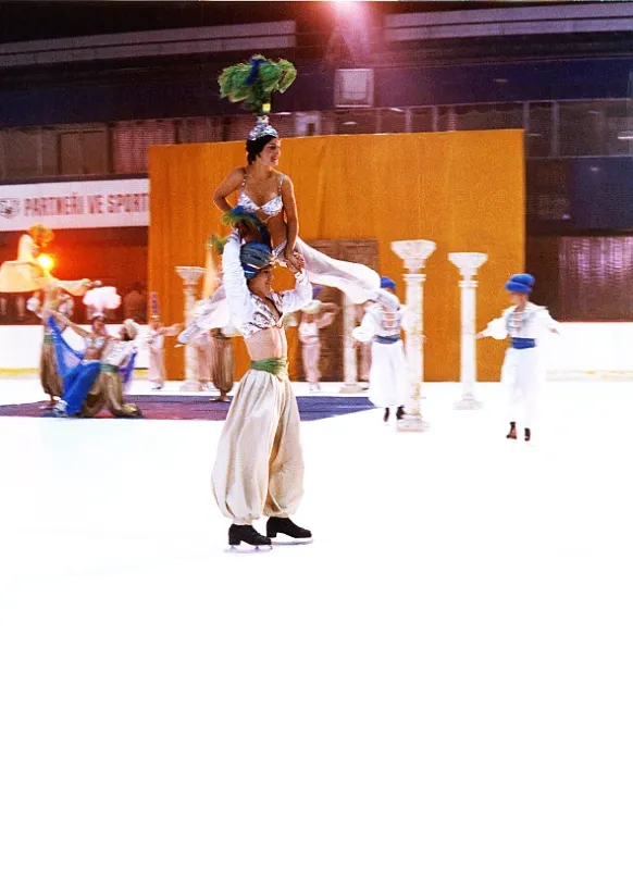 Revue na zakázku, 1982 - fotogaléria