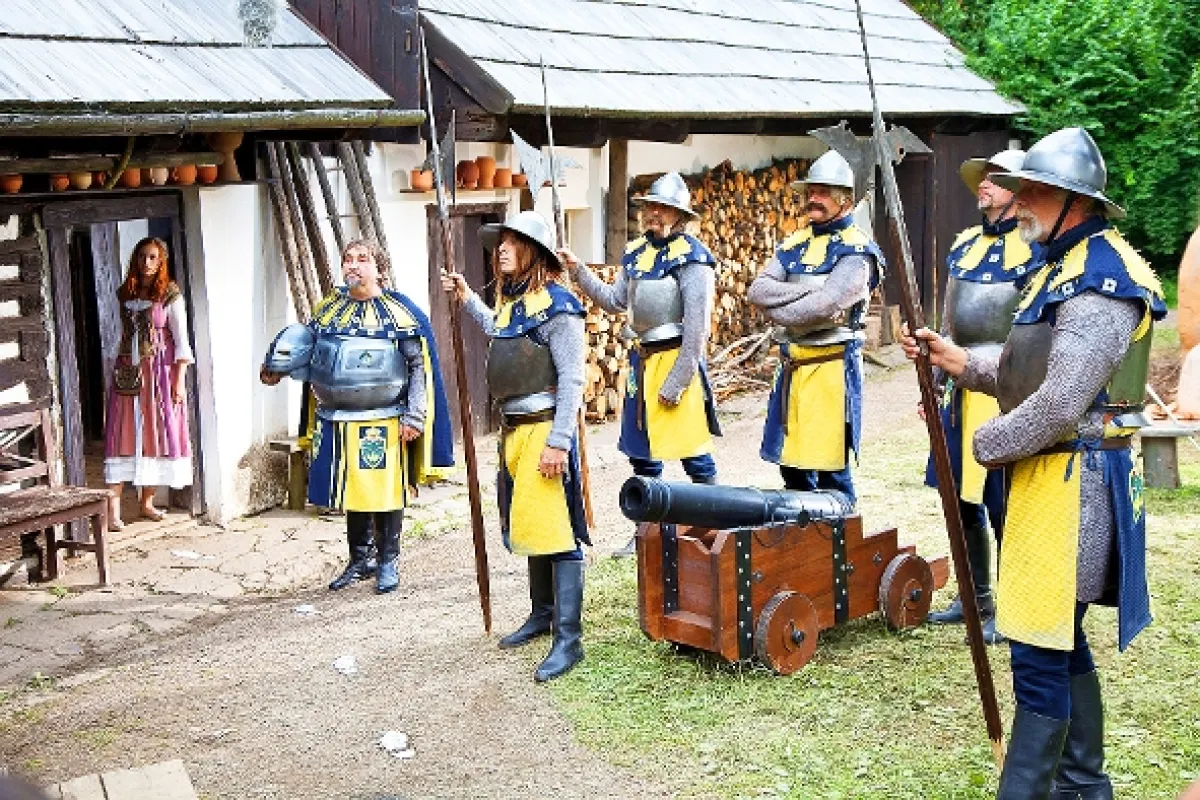 Tajemství staré bambitky, 2011 - fotogaléria