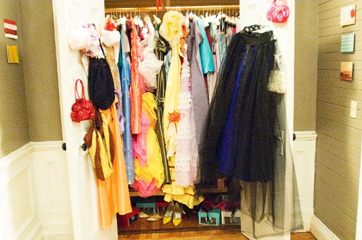 27 šatů (27 Dresses), 2008 - fotogaléria