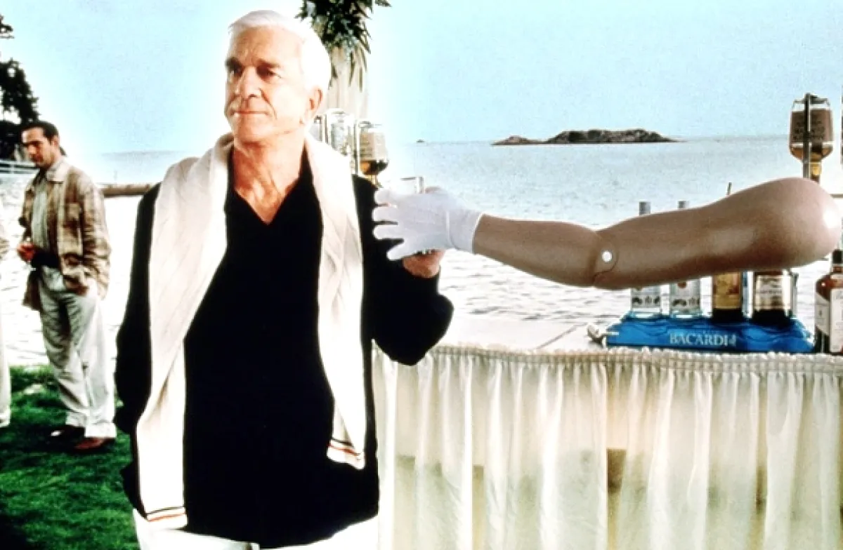 Utopenec na úteku (Wrongfully Accused), 1998 - fotogaléria