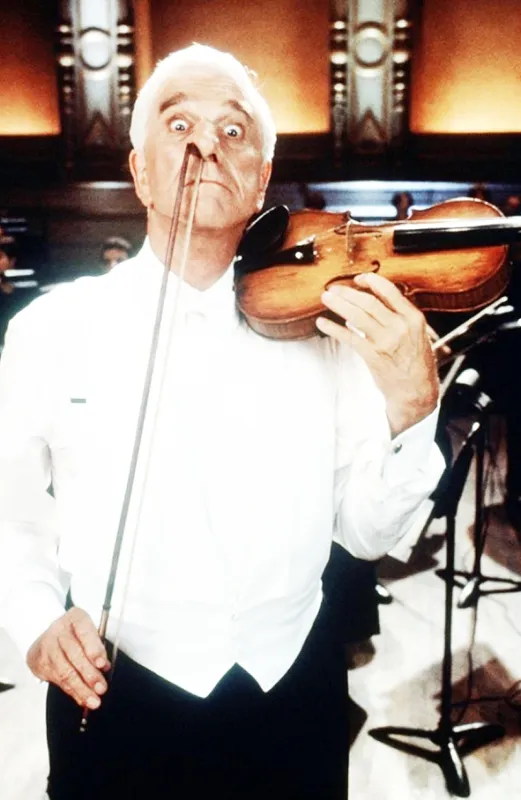 Utopenec na úteku (Wrongfully Accused), 1998 - fotogaléria