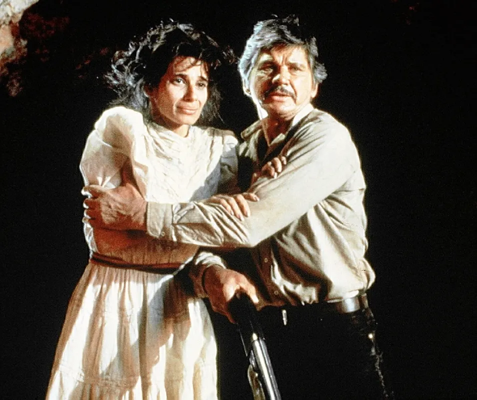 Zločiny mužov (Evil That Men Do, The), 1983 - fotogaléria