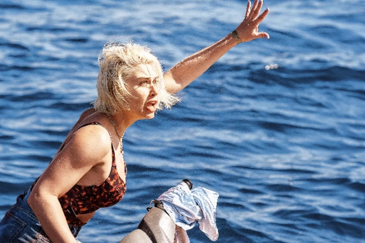 Krvavý oceán (Shark Bait), 2022 - fotogaléria
