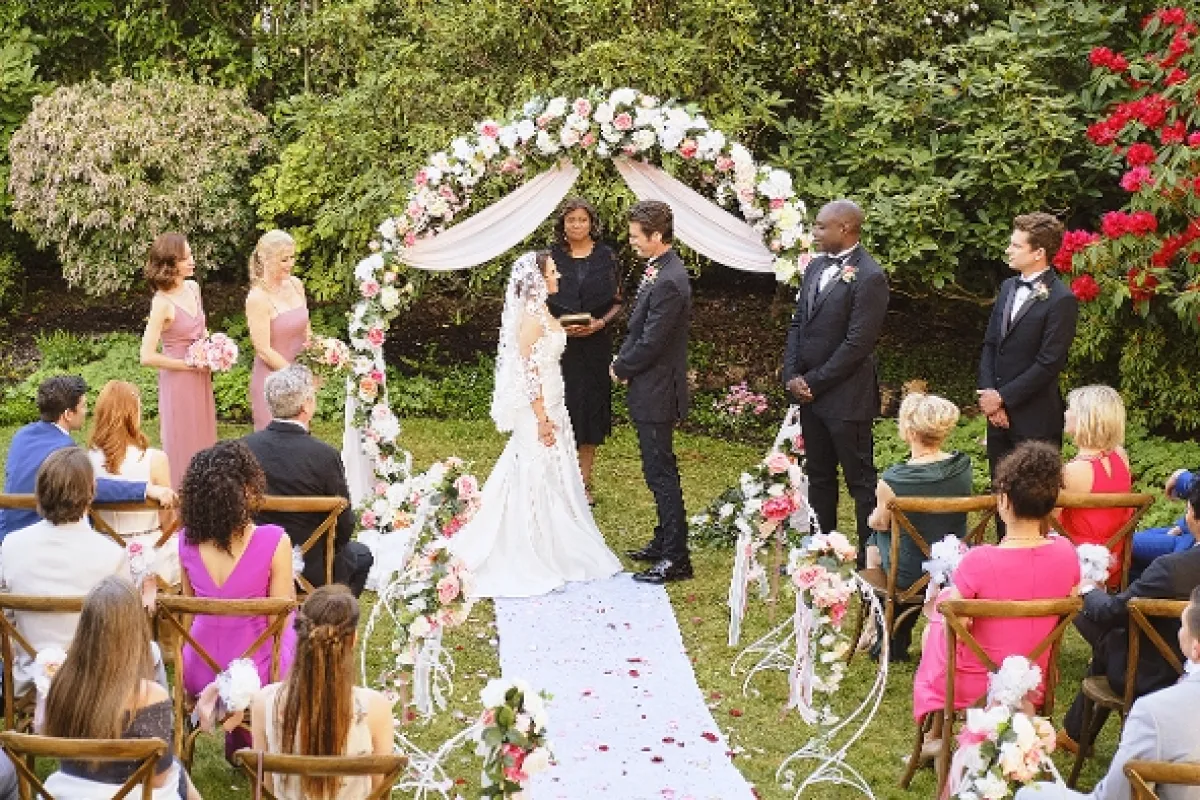Svadobný závoj (The Wedding Veil: Something Old), 2022 - fotogaléria