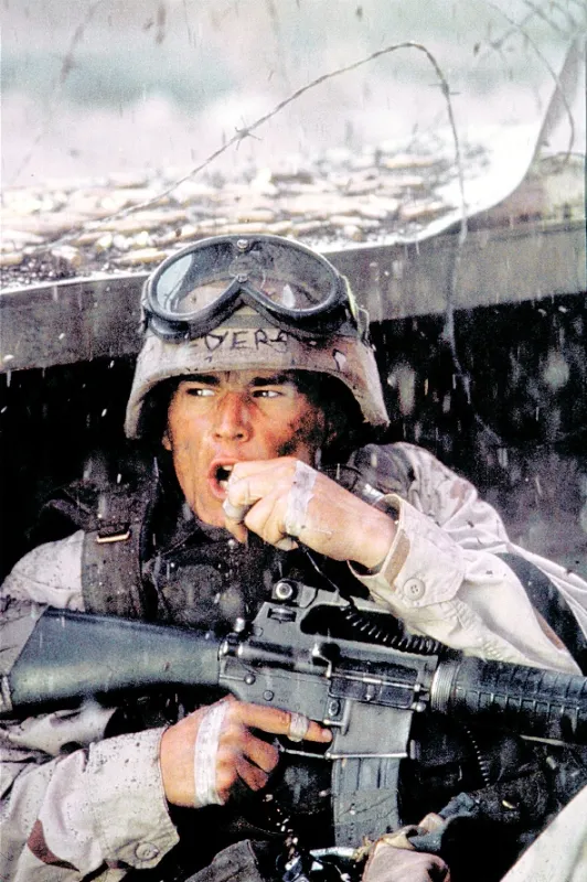 Černý jestřáb sestřelen (Black Hawk Down), 2001 - fotogaléria