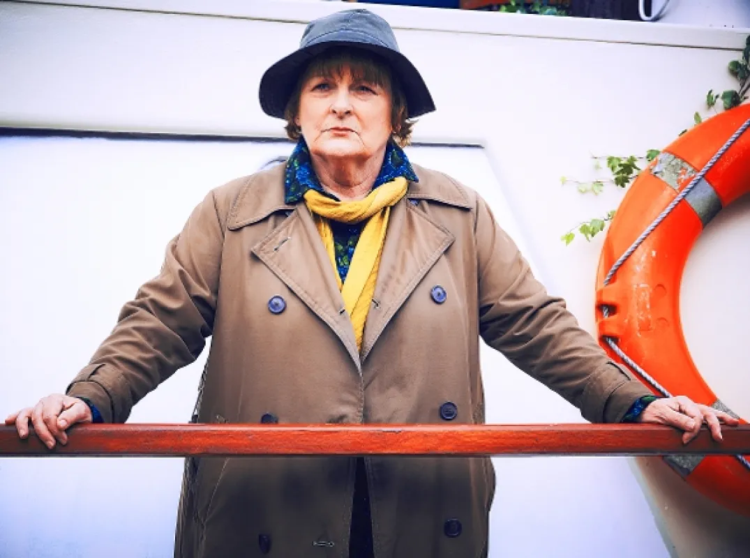 Zločiny z vresovísk (Vera: Blood Will Tell), 2020 - fotogaléria