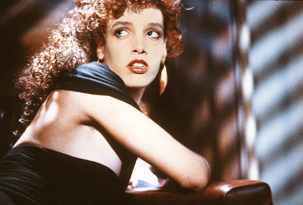 Polibek upíra (Vampire’s Kiss), 1988 - fotogaléria