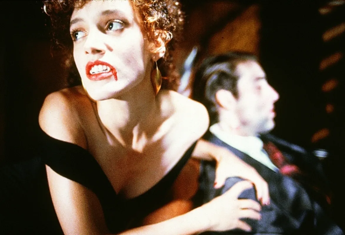 Polibek upíra (Vampire’s Kiss), 1988 - fotogaléria