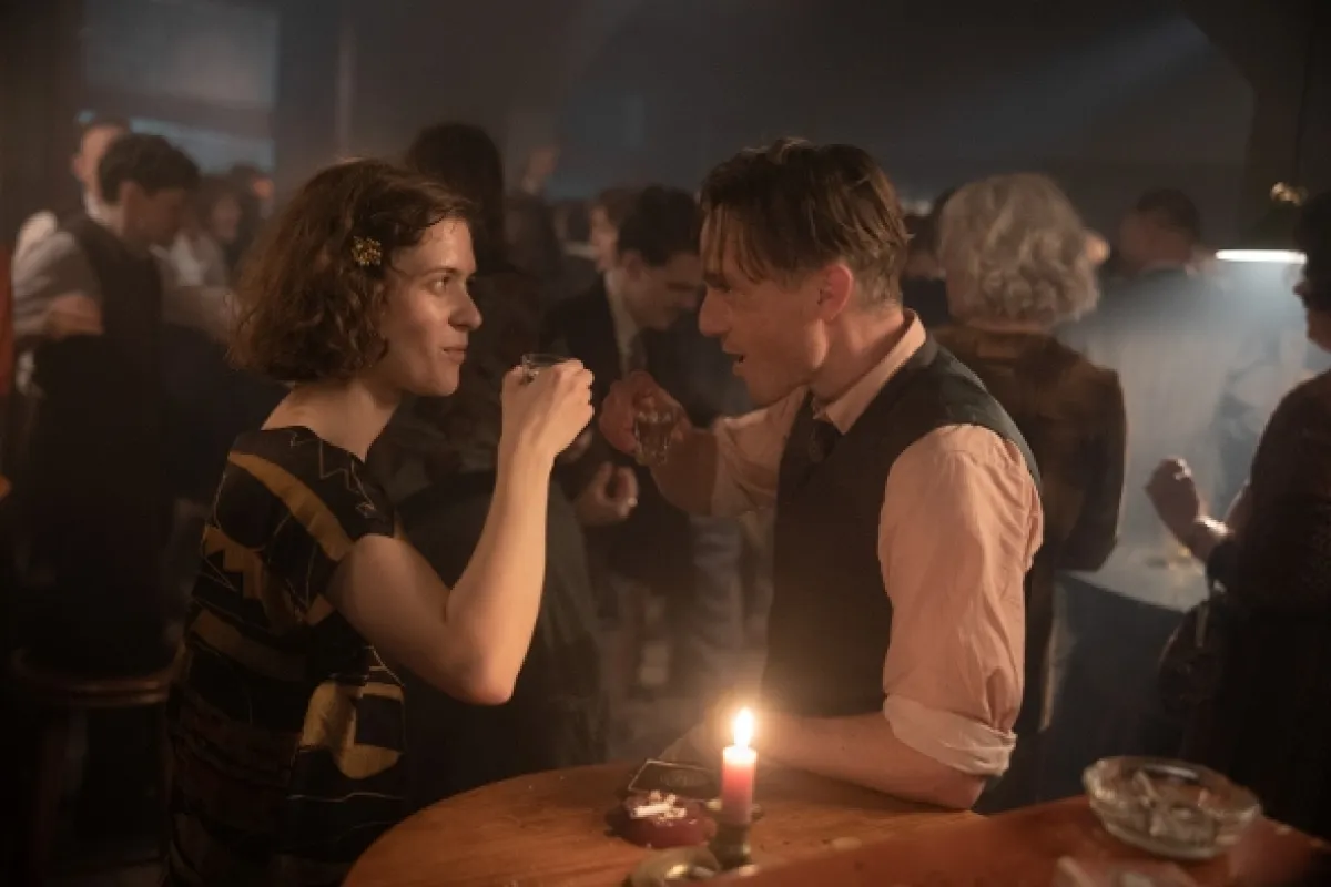 Babylon Berlín (Babylon Berlin), 2022 - fotogaléria