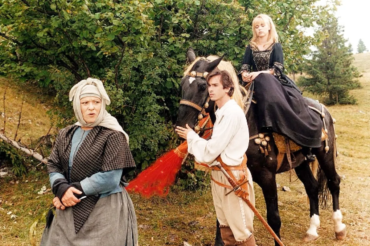 Pták Ohnivák (PTÁK OHNIVÁK), 1997 - fotogaléria