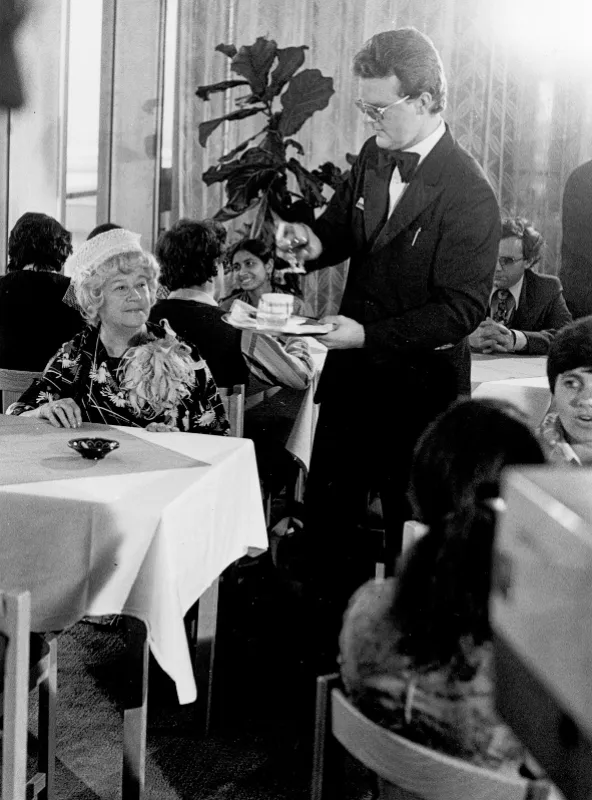Prečo sa vraždia staršie dámy, 1981 - fotogaléria