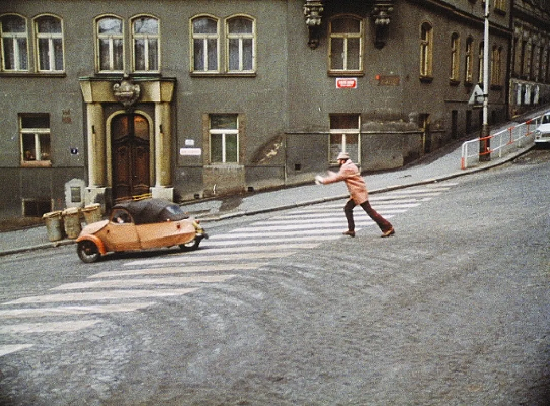 Vrchní, prchni, 1980 - fotogaléria