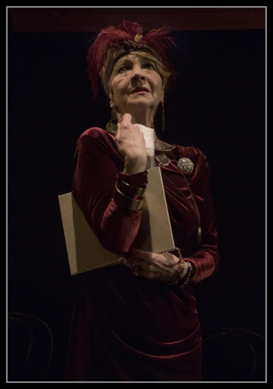 Commedia finita - fotogaléria