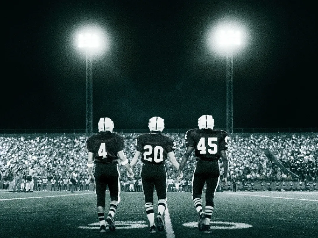 Svetlá piatkovej noci (Friday Night Lights), 2004 - fotogaléria