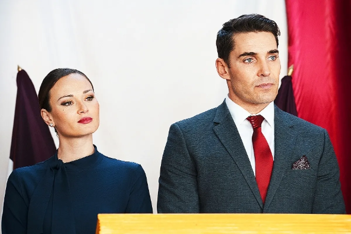 Vianoce s princom: Kráľovská svadba (Christmas with a Prince: Becoming Royal), 2019 - fotogaléria