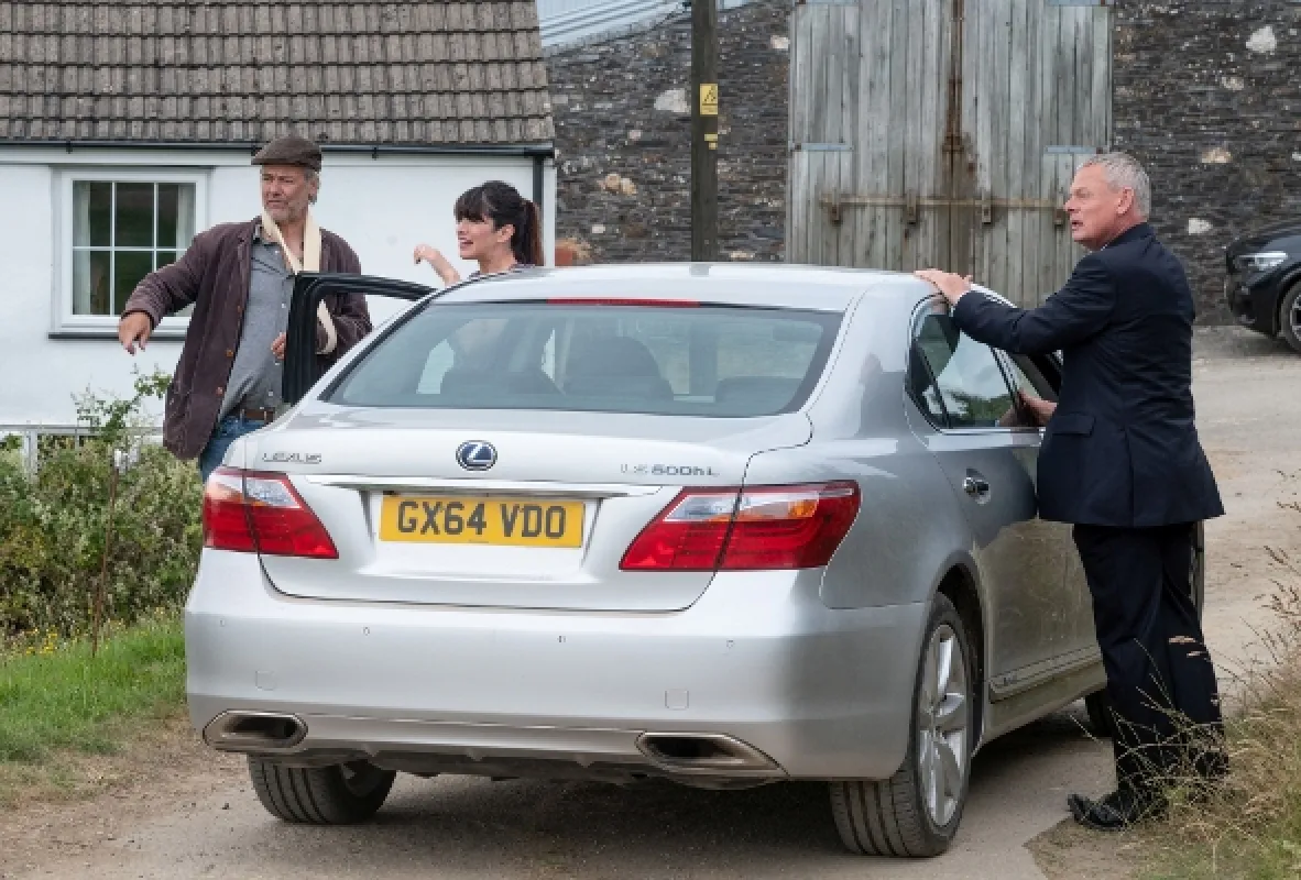 Doktor Martin (Doc Martin X), 2022 - fotogaléria