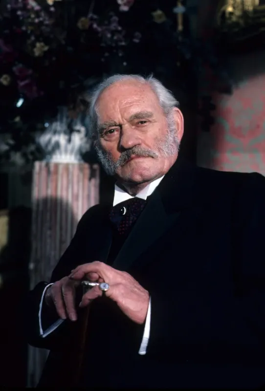Návrat Sherlocka Holmese (The Return of Sherlock Holmes), 1986 - fotogaléria