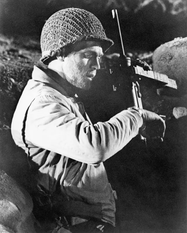 Peklo je pro hrdiny (Hell Is for Heroes), 1962 - fotogaléria
