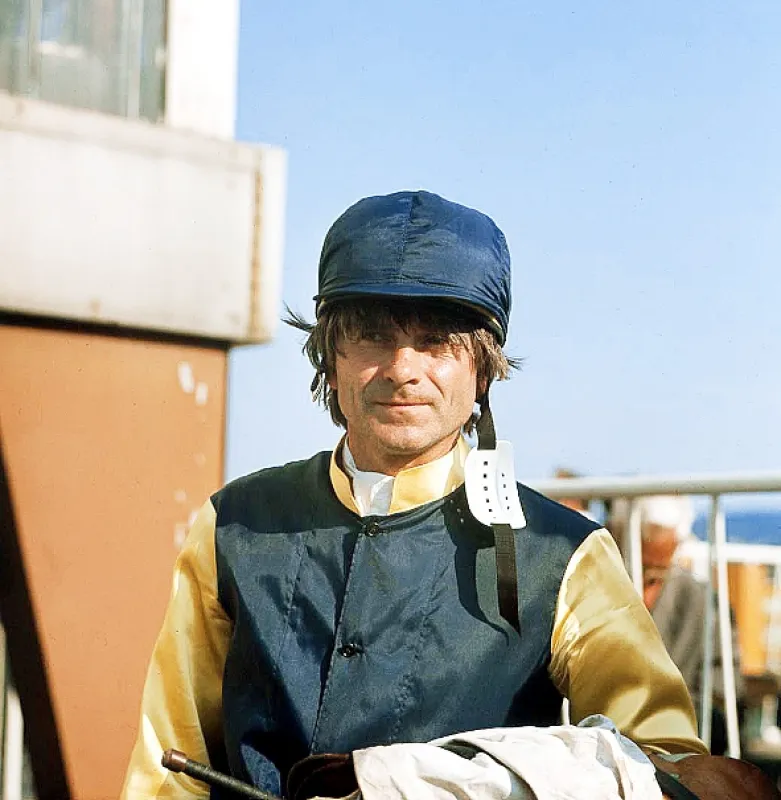 Dostih, 1981 - fotogaléria