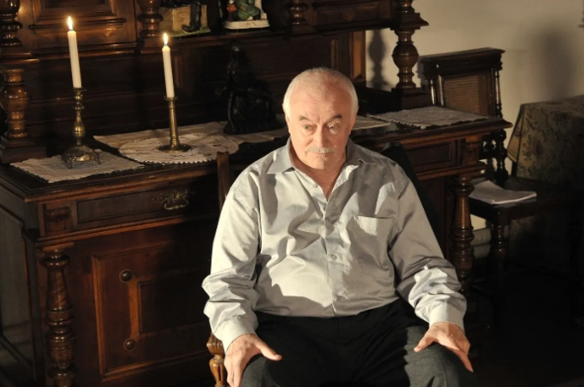 Okno do hřbitova, 2011 - fotogaléria