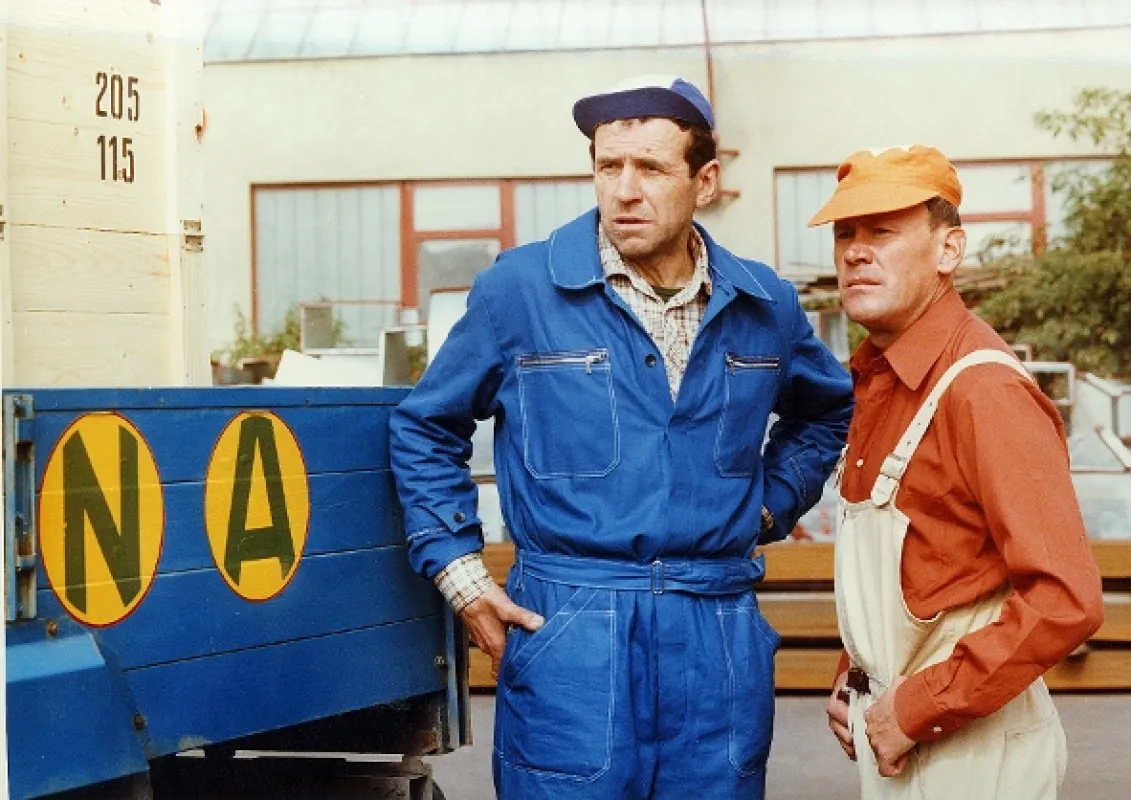Příště budeme chytřejší, staroušku! (Next Time Let US Be Smarter, Oldster), 1982 - fotogaléria