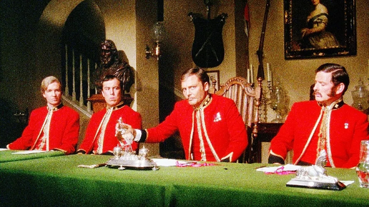 Nevhodné chování (Conduct Unbecoming), 1975 - fotogaléria