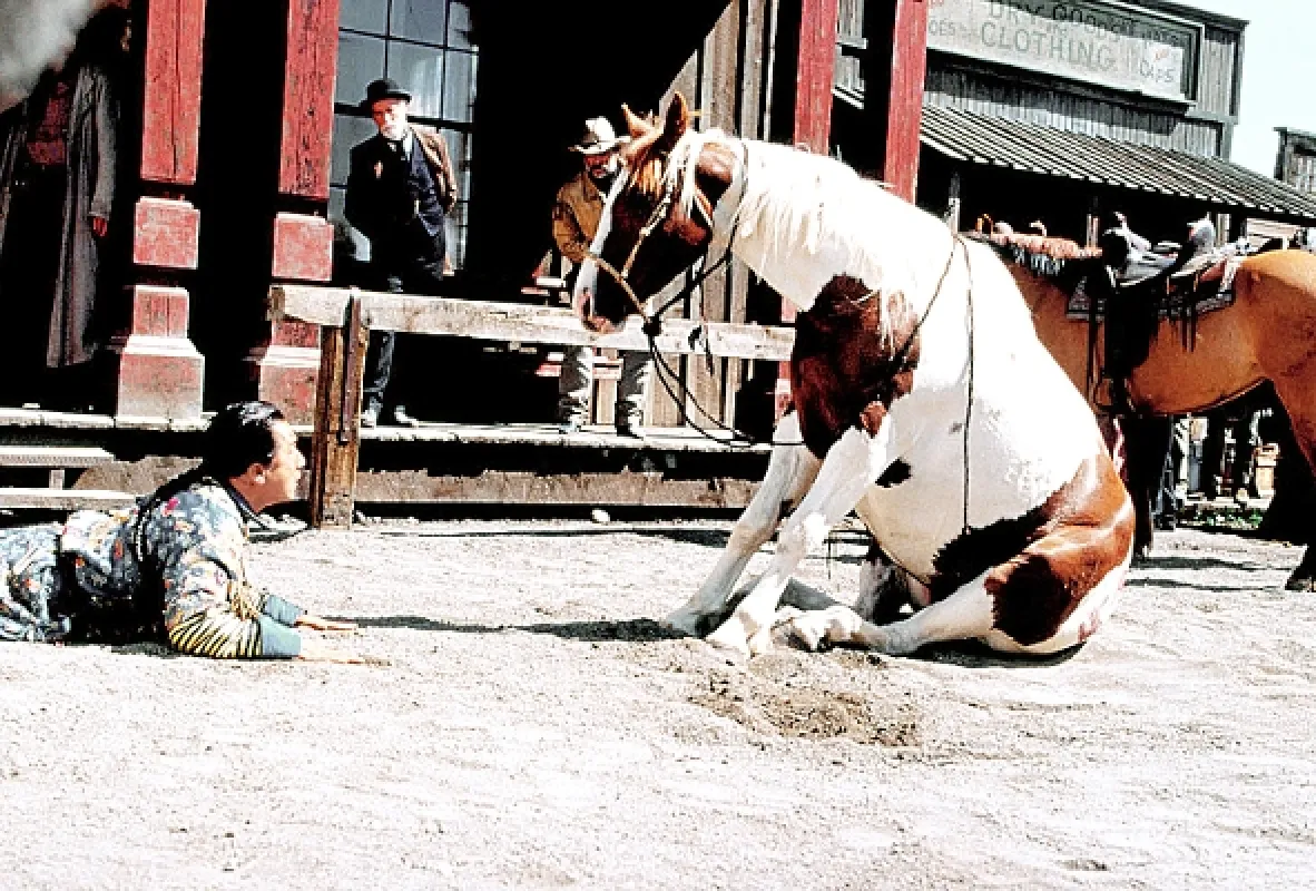 Vtedy na východe (Shanghai Noon), 2000 - fotogaléria