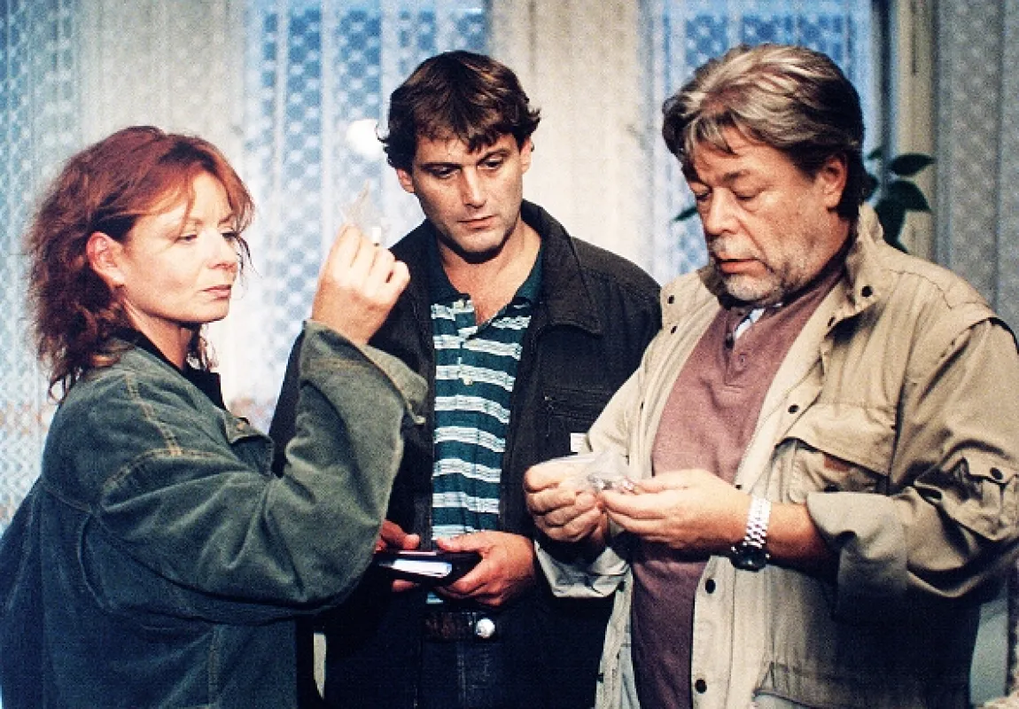Muž, který vycházel z hrobu, 2001 - fotogaléria