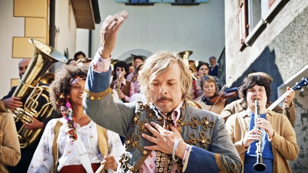 Od podlahy (Roll the Drum), 2019 - fotogaléria