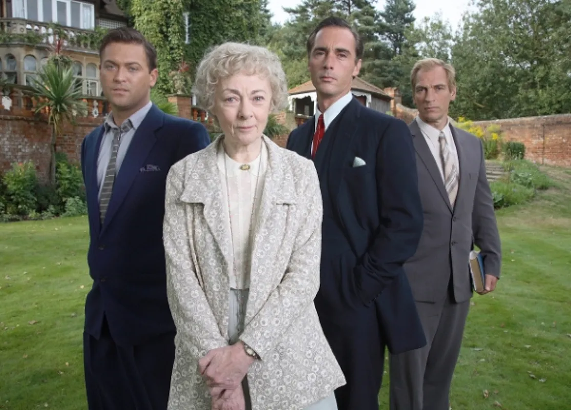 Agatha Christie: Slečna Marpleová (Miss Marple: The Moving Finger), 2006 - fotogaléria