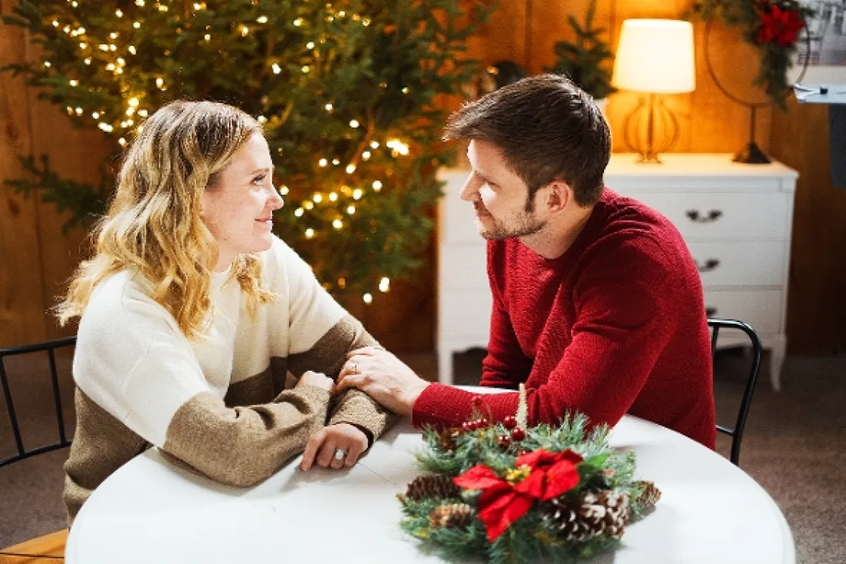Doma na Vianoce (A Very Country Christmas Homecoming), 2020 - fotogaléria