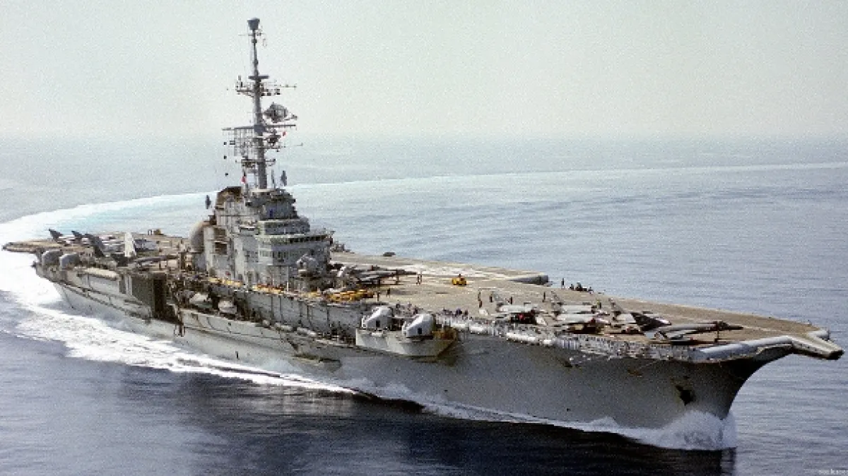 Letadlové lodě (The Aircraft Carriers), 1999 - fotogaléria