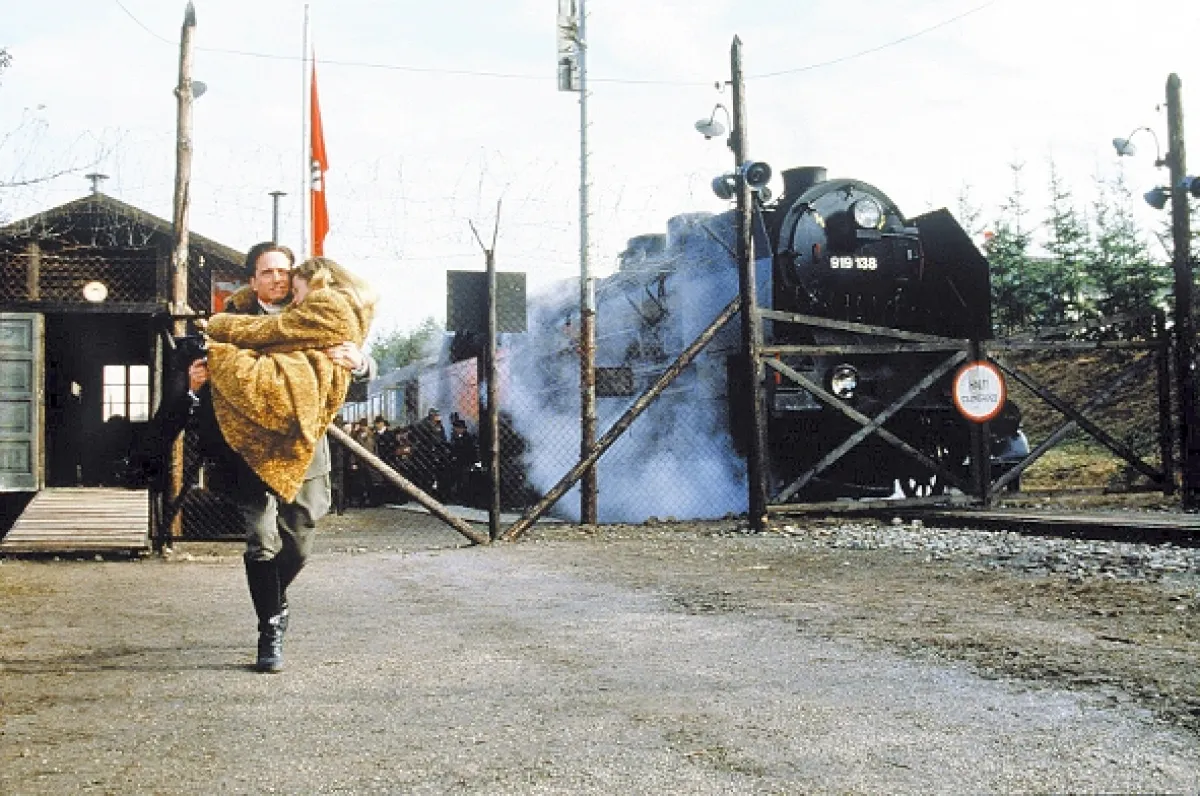Záblesk (Shining Through), 1992 - fotogaléria