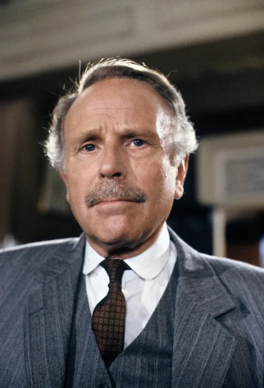 Sherlock Holmes (The Master Blackmailer), 1991 - fotogaléria