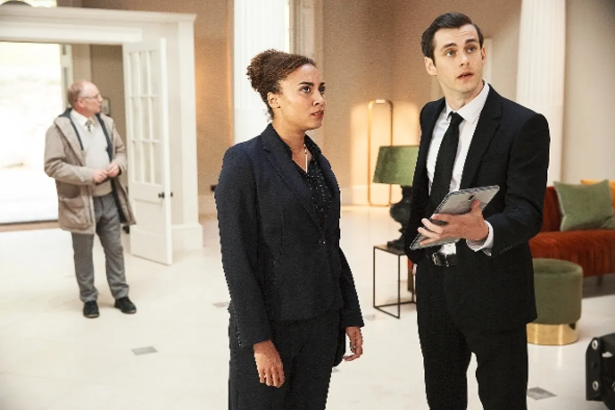 McDonaldová a Dodds (McDonald and Dodds: The Fall of the House of Crockett), 2020 - fotogaléria