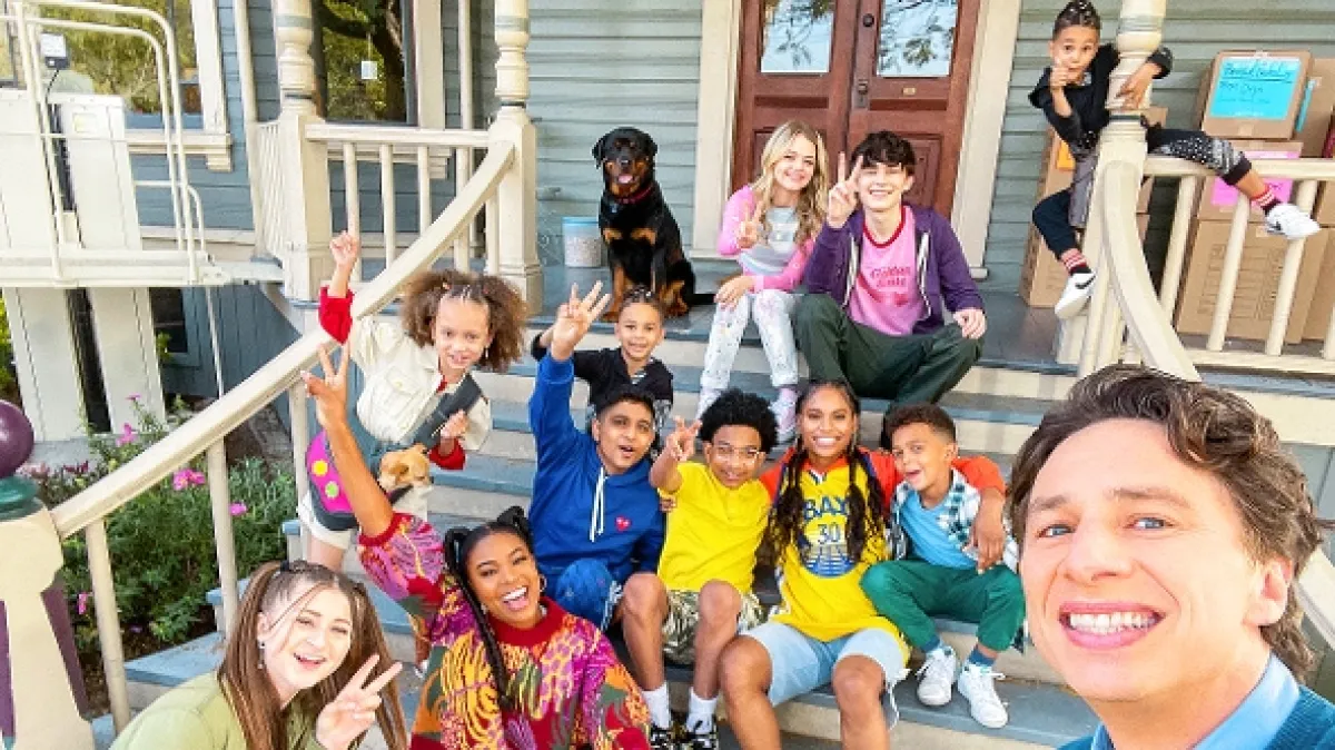 Dvanáct do tuctu (Cheaper by the Dozen), 2022 - fotogaléria