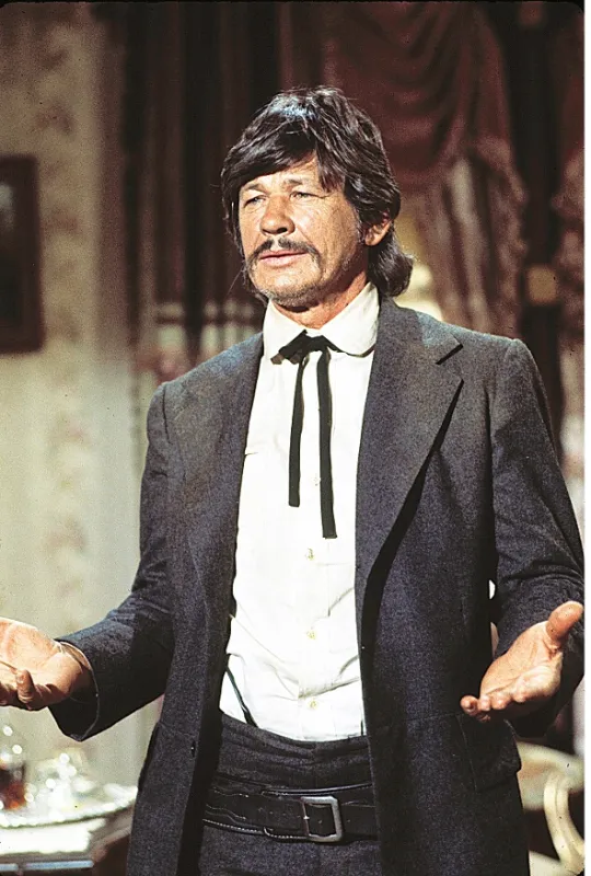 Od dvanástej do tretej (From Noon till Three), 1976 - fotogaléria