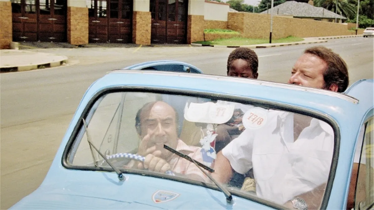 Policajt v Africe (Piedone l’Africano), 1978 - fotogaléria