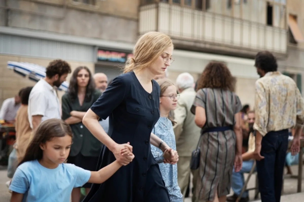 Geniální přítelkyně (My Brilliant Friend IV: The Disappearance), 2022 - fotogaléria