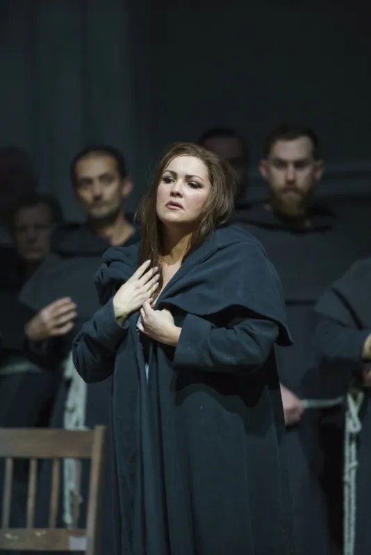 G. Verdi: Síla osudu - fotogaléria